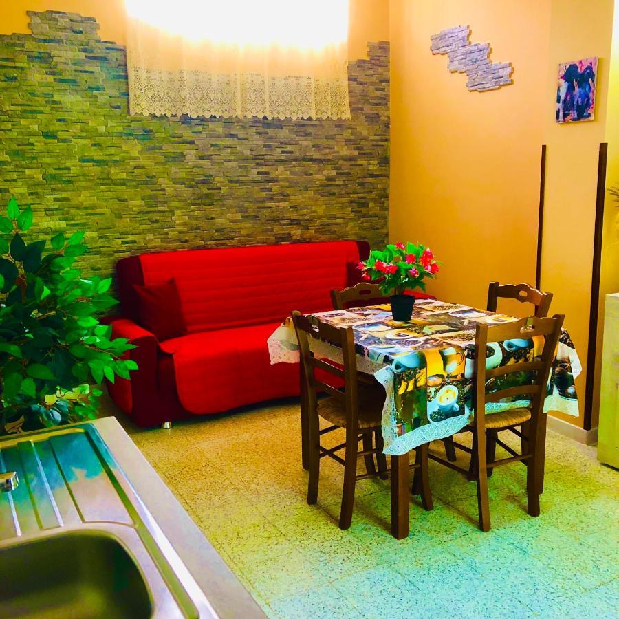 Agriturismo Pianezze Villa Grotte di Castro Luaran gambar