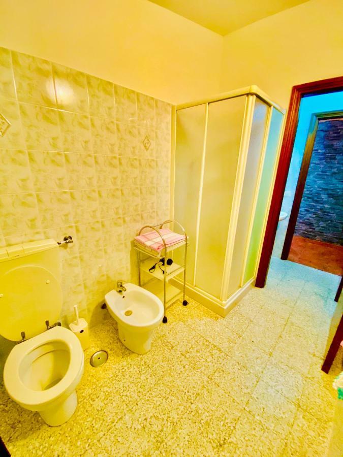 Agriturismo Pianezze Villa Grotte di Castro Luaran gambar