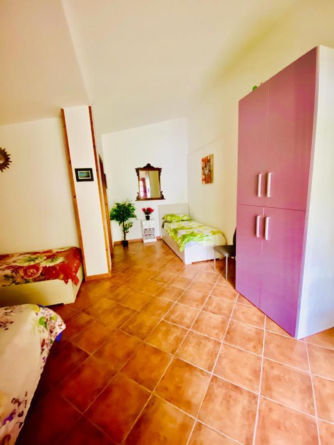 Agriturismo Pianezze Villa Grotte di Castro Luaran gambar
